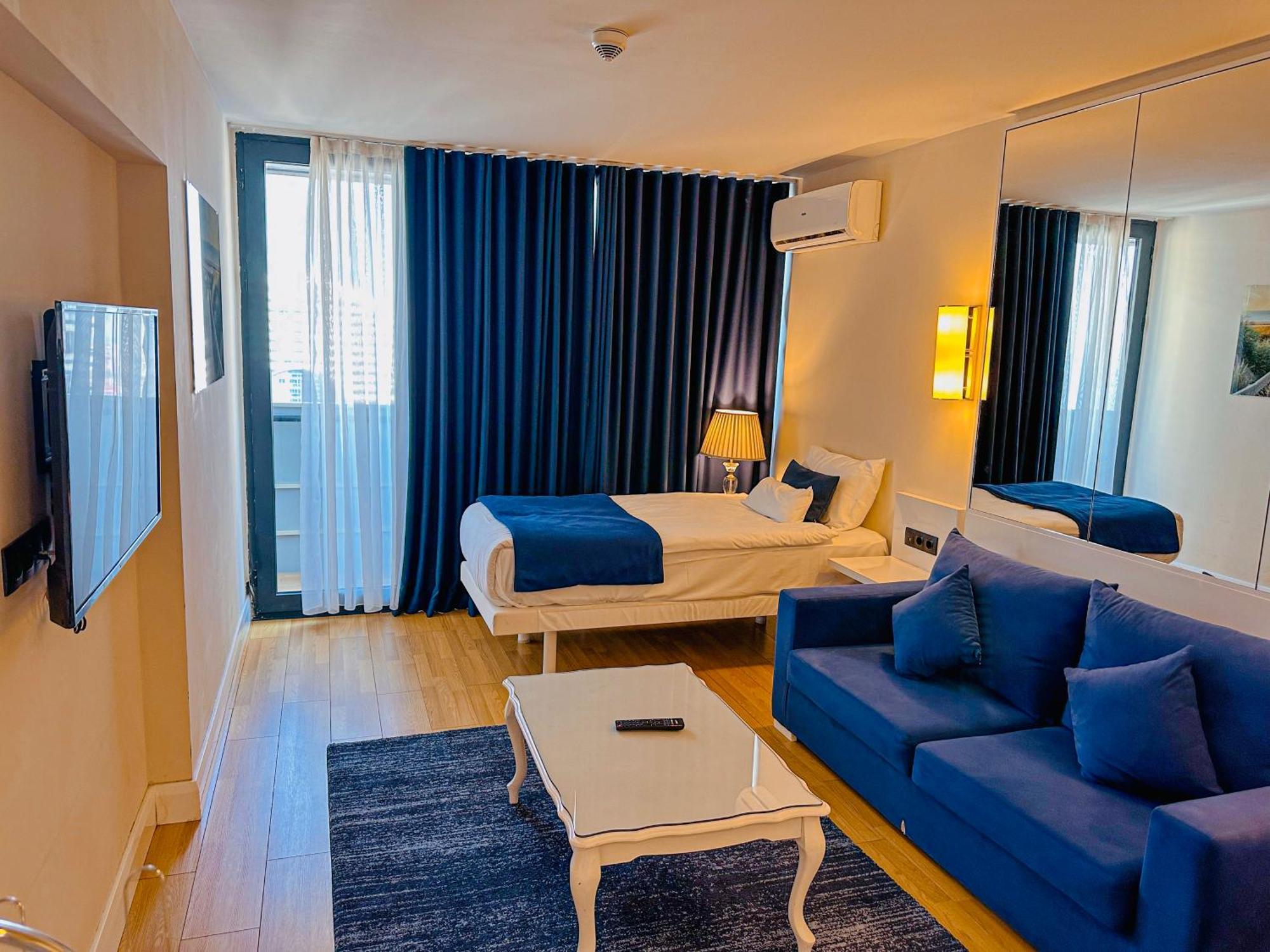 Luxury Batumi Hotel Экстерьер фото