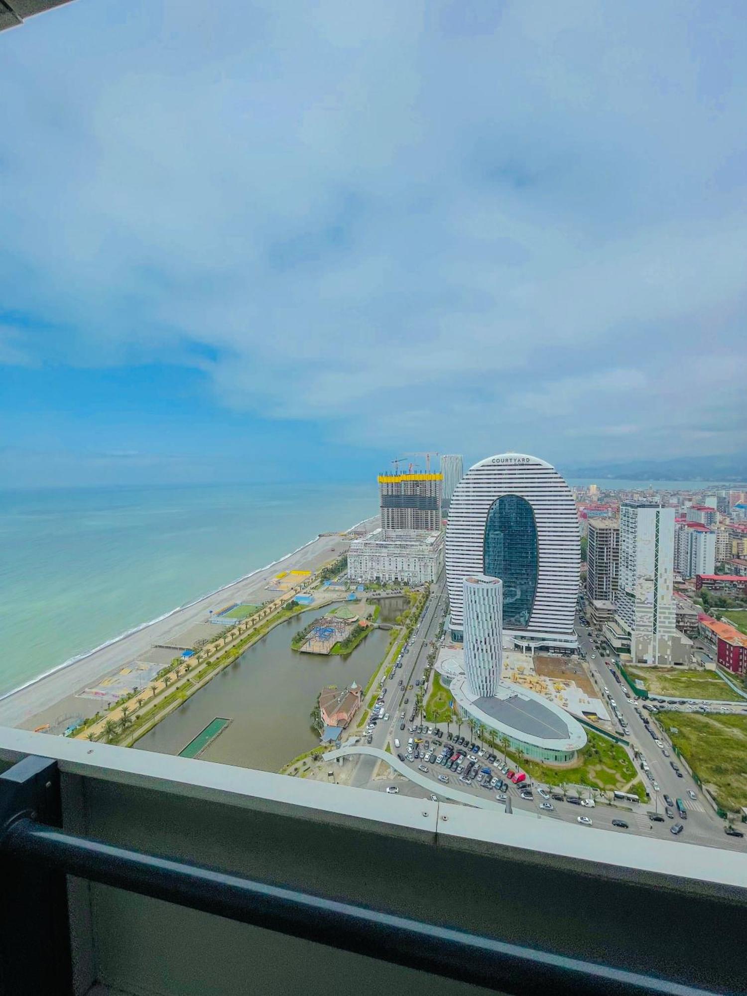 Luxury Batumi Hotel Экстерьер фото