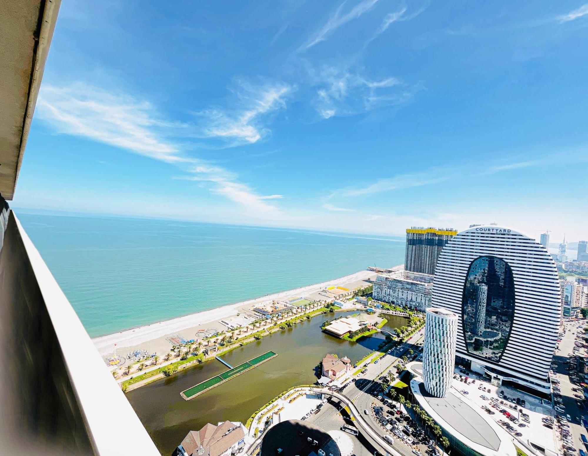 Luxury Batumi Hotel Экстерьер фото