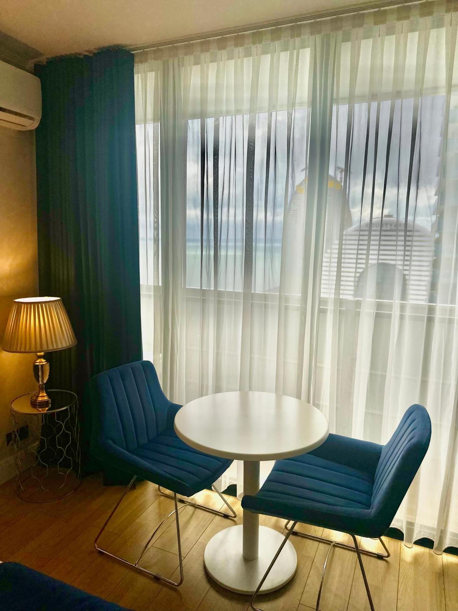 Luxury Batumi Hotel Экстерьер фото