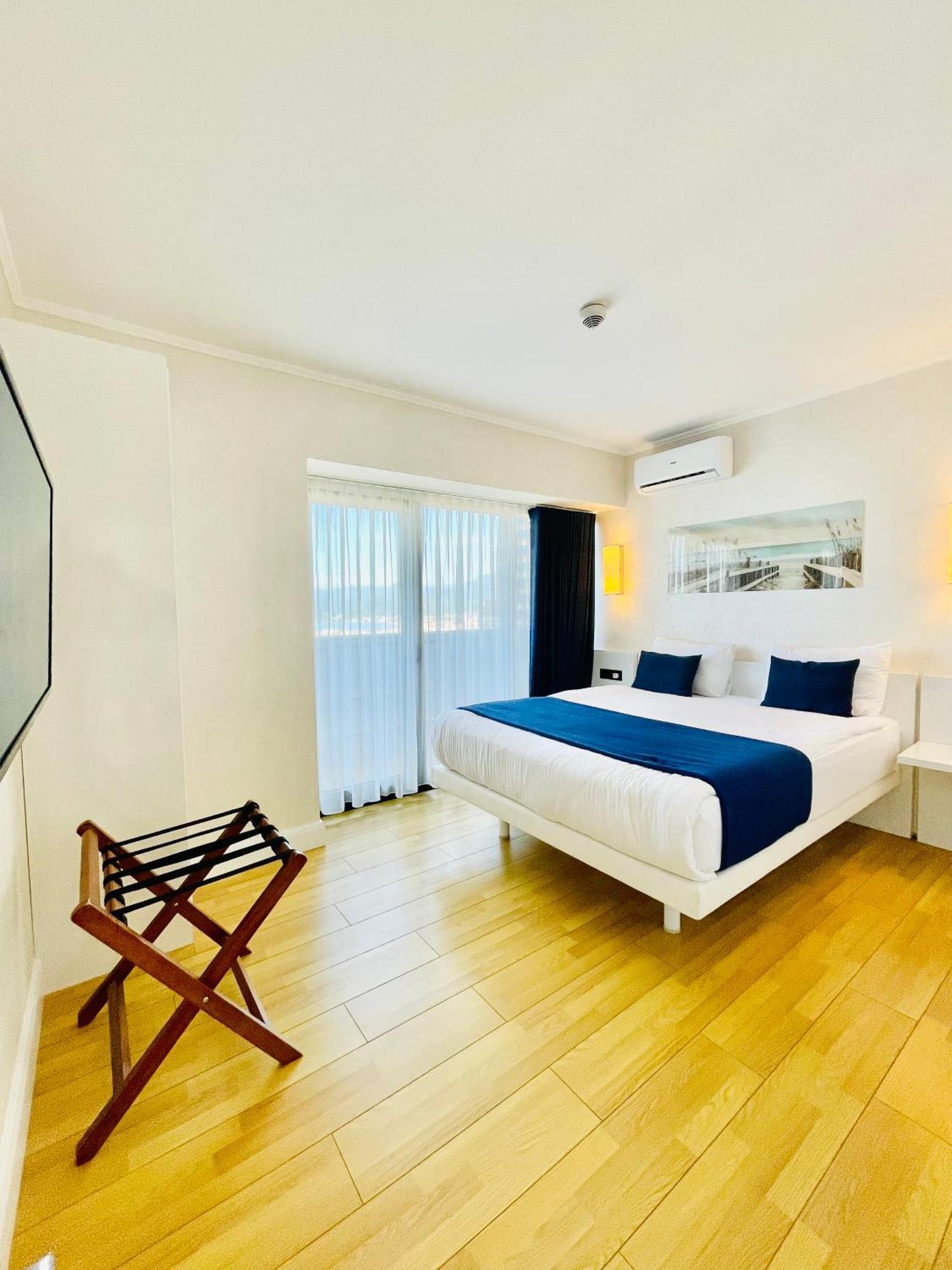 Luxury Batumi Hotel Экстерьер фото